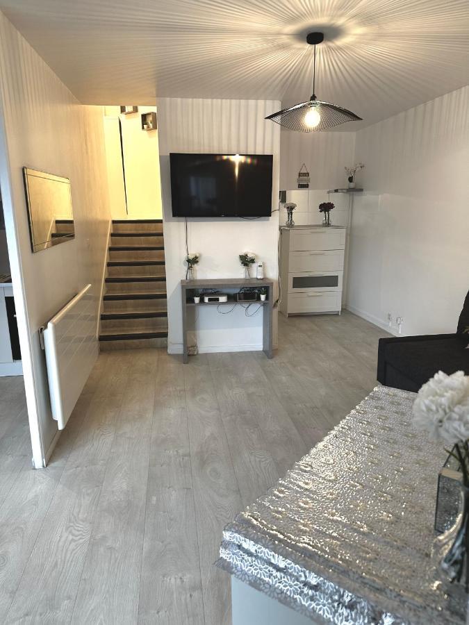 Jolie Appartement Duplex 2 Min Gare-Disney Et Paris 15 Min Нуази-ле-Гран Экстерьер фото